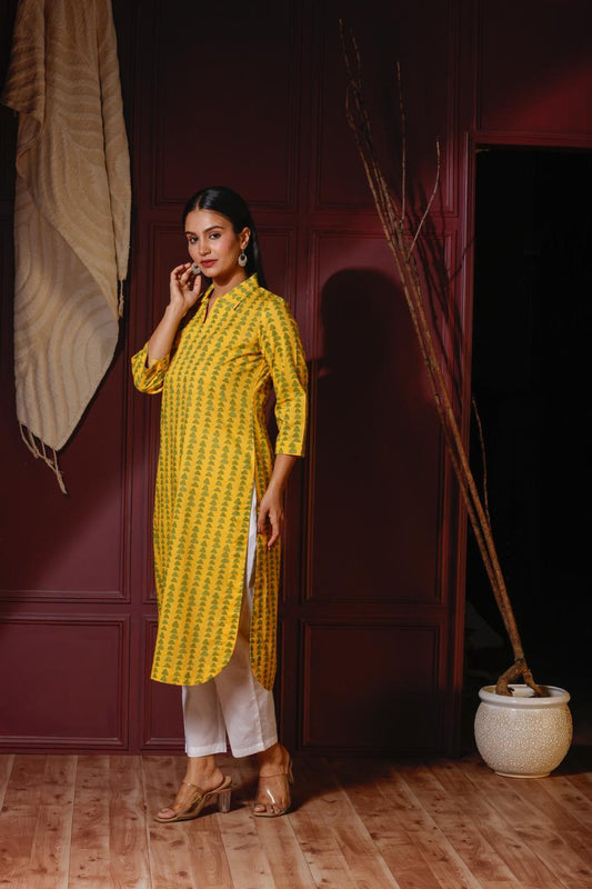 Kesariya Kurta Set