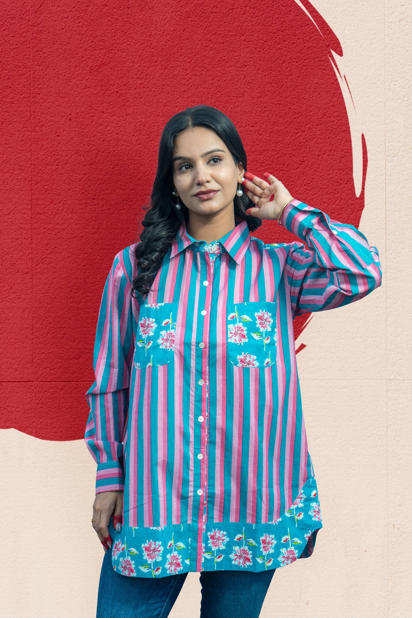 Turquoise tulip shirt